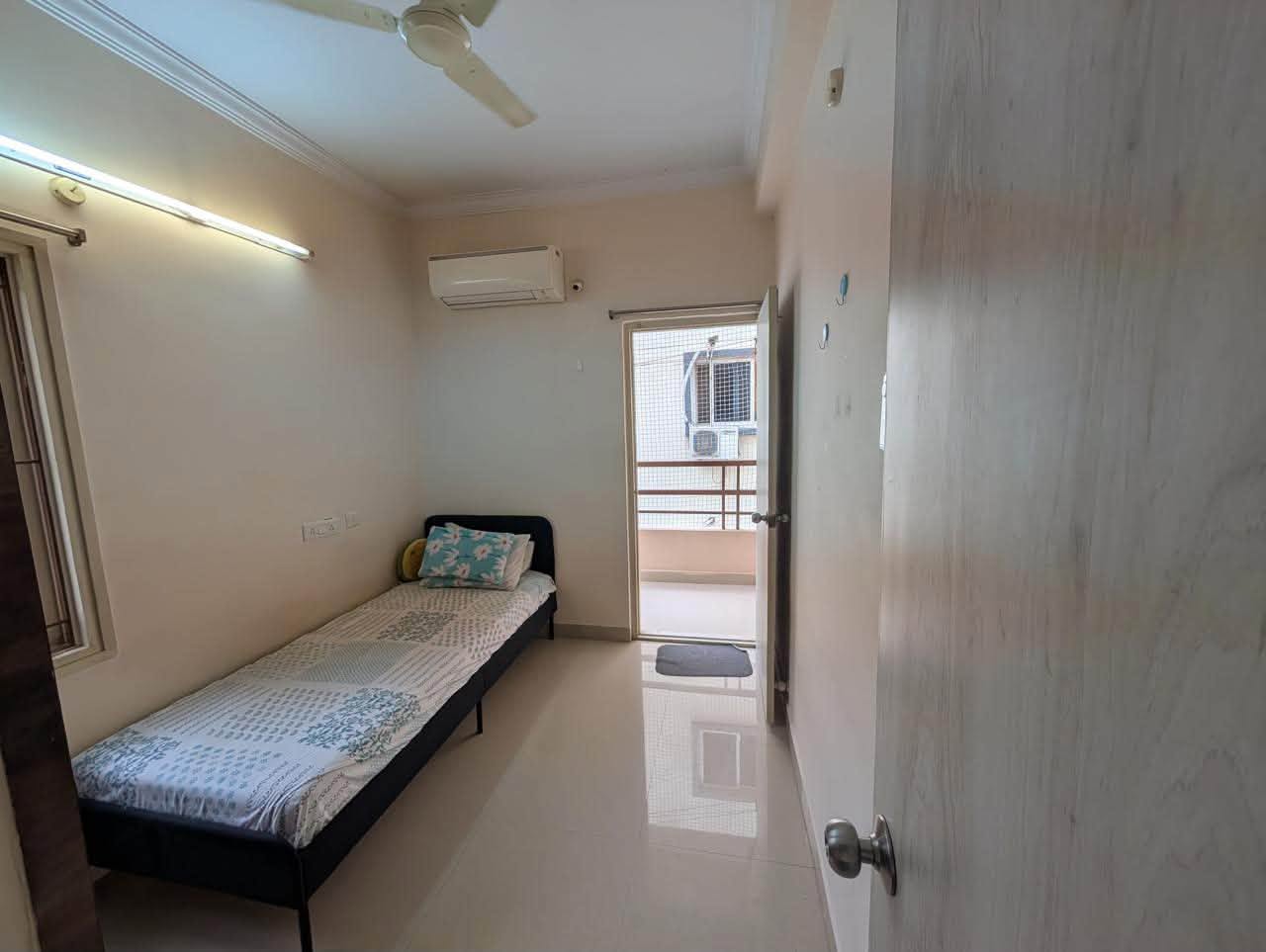 Room for rent in Raghavendra Colony, Kondapur