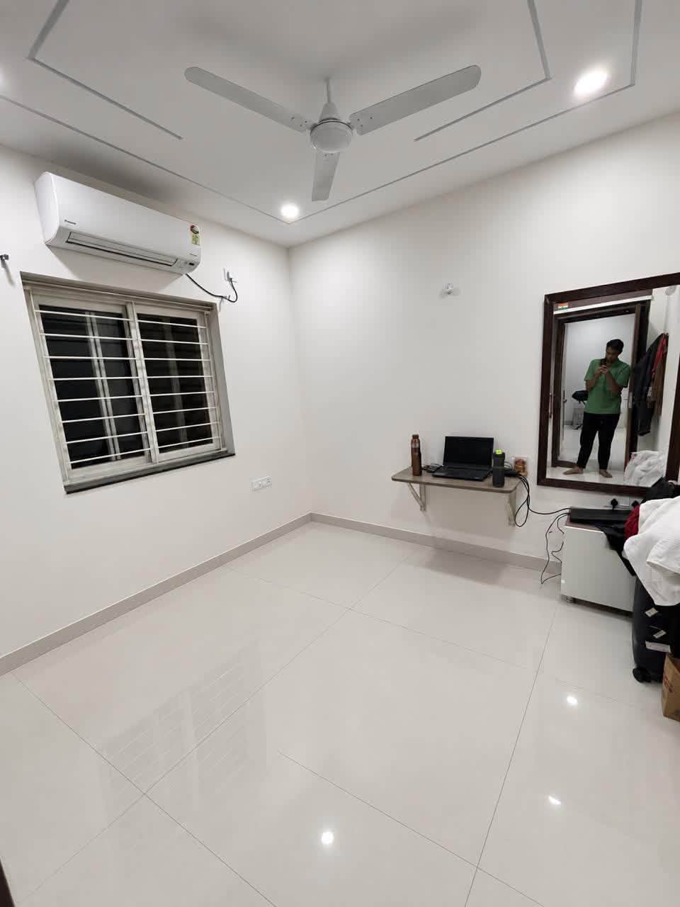 Room for rent in Lakshmi's Cadillac Apartment Kondapur