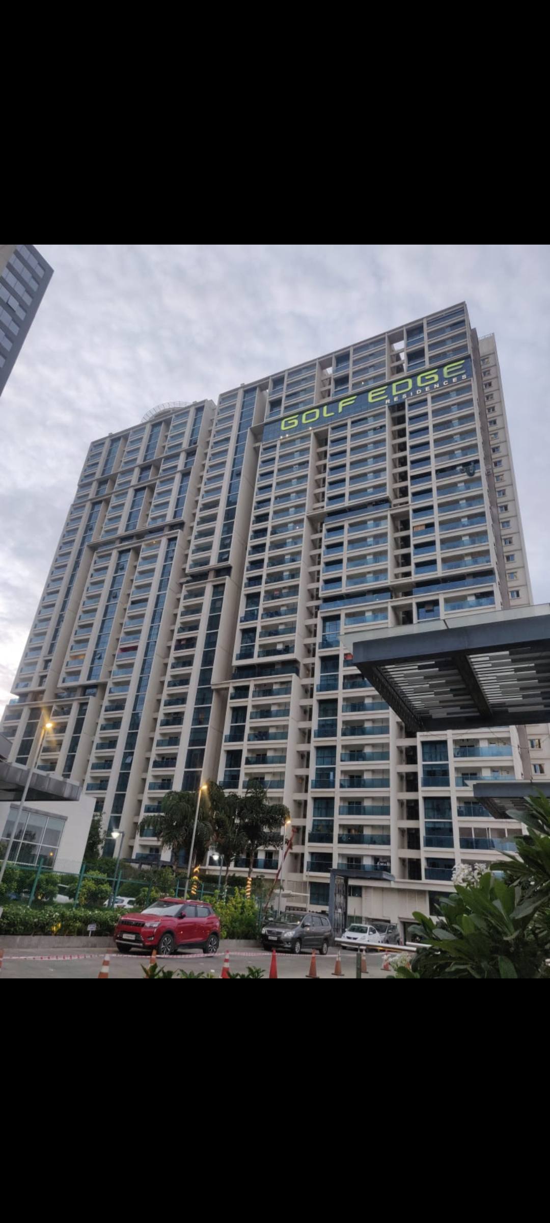 Room for rent in Golf Edge Residences Gachibowli