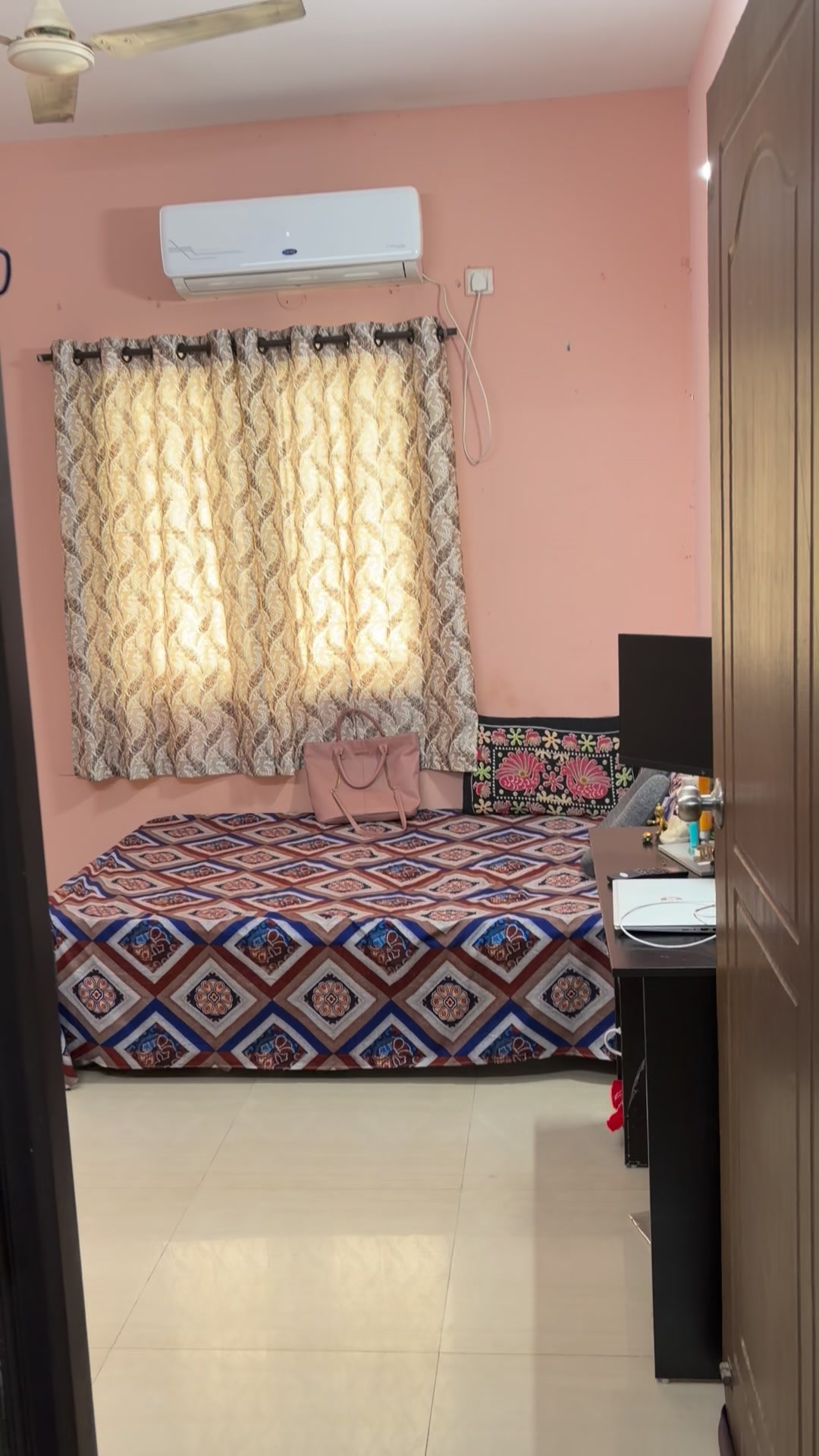 Room for rent in Siddhi Vinayaka Residency Kondapur