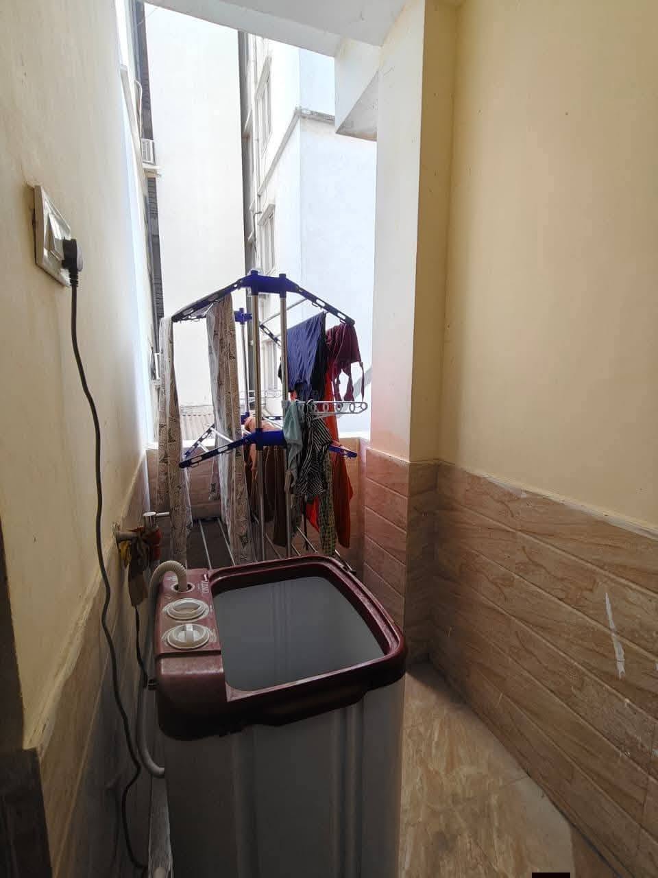 Room for rent in Success Heights Apartments Narsingi
