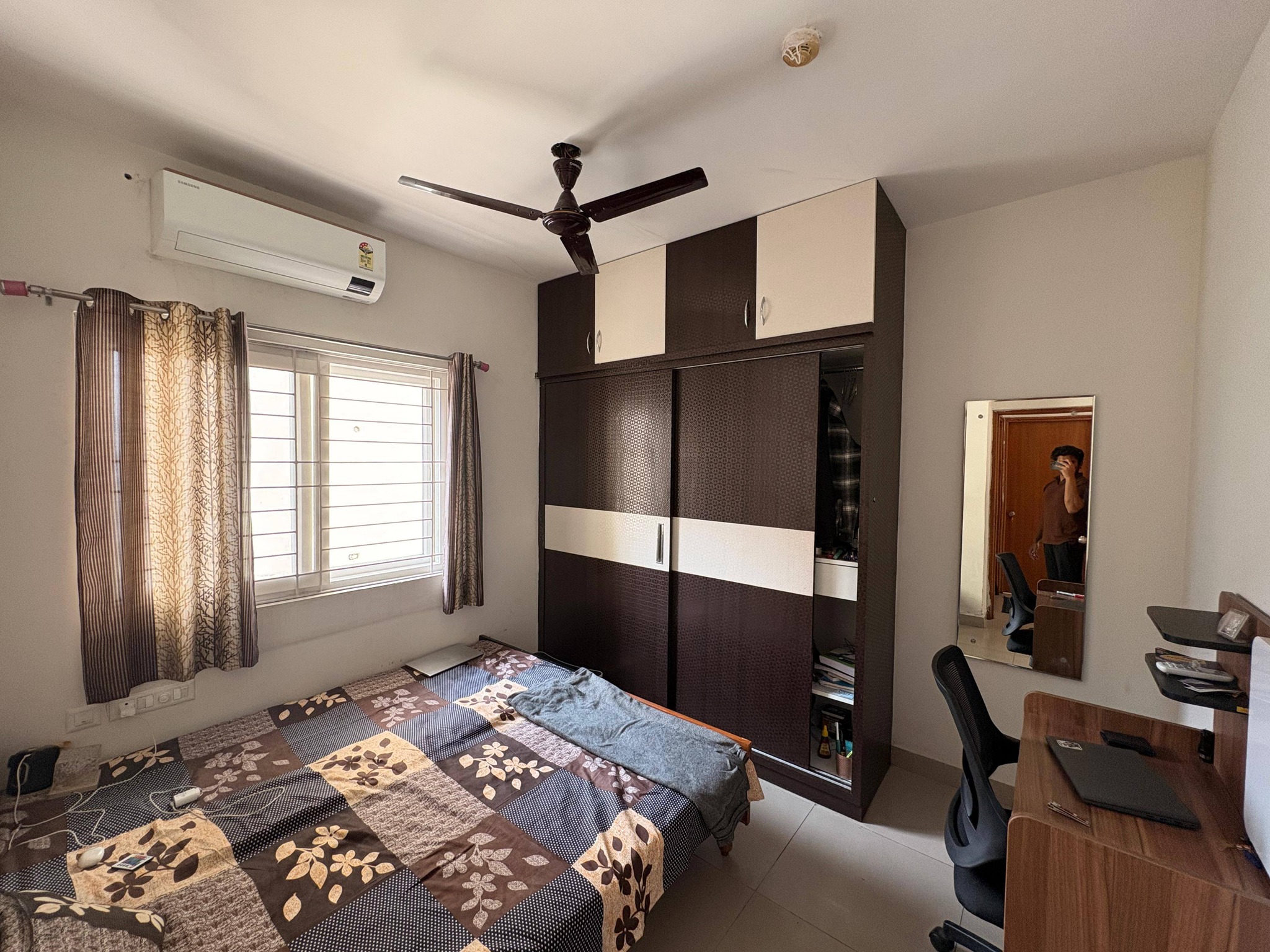 Room for rent in Mantri Celestia Financial District