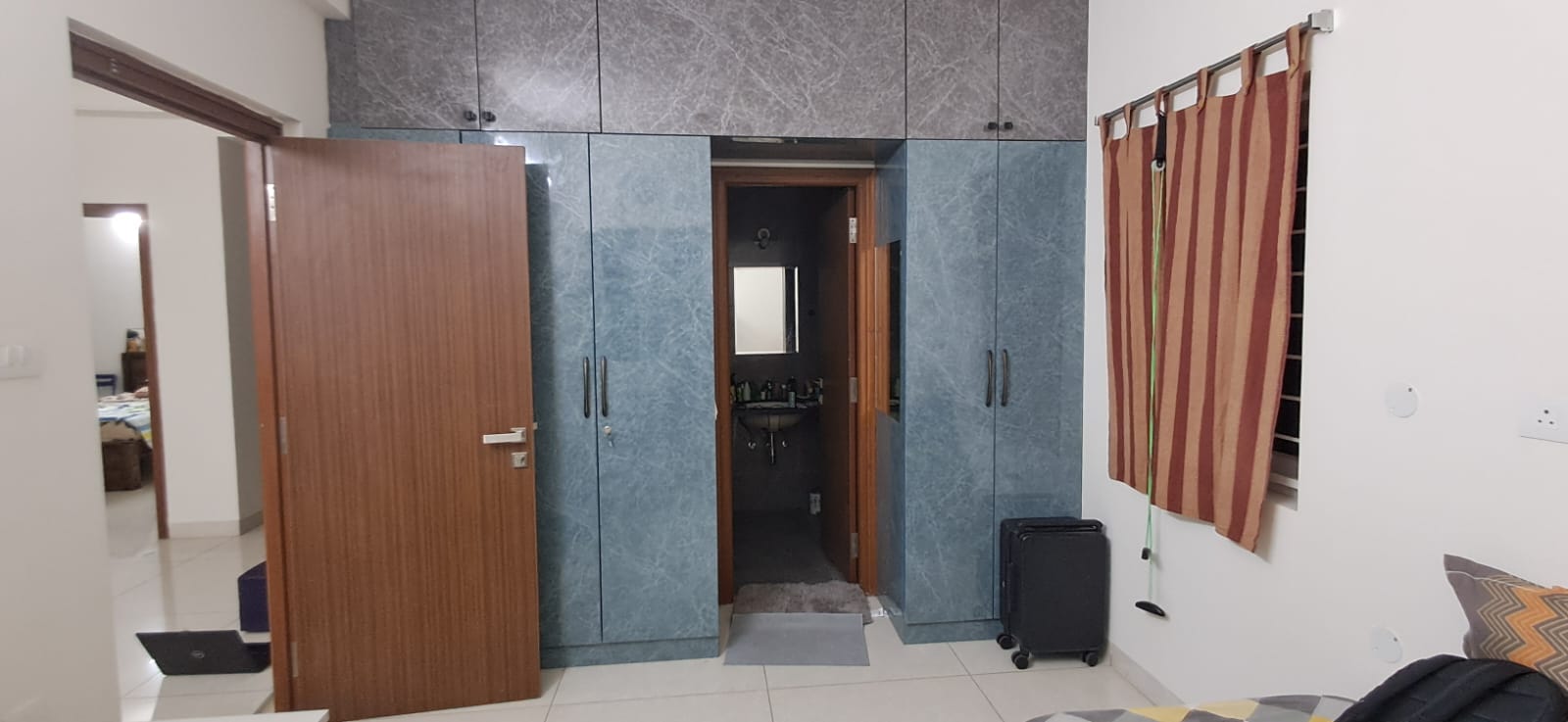 Room for rent in Aparna Cyberscape Nallagandla