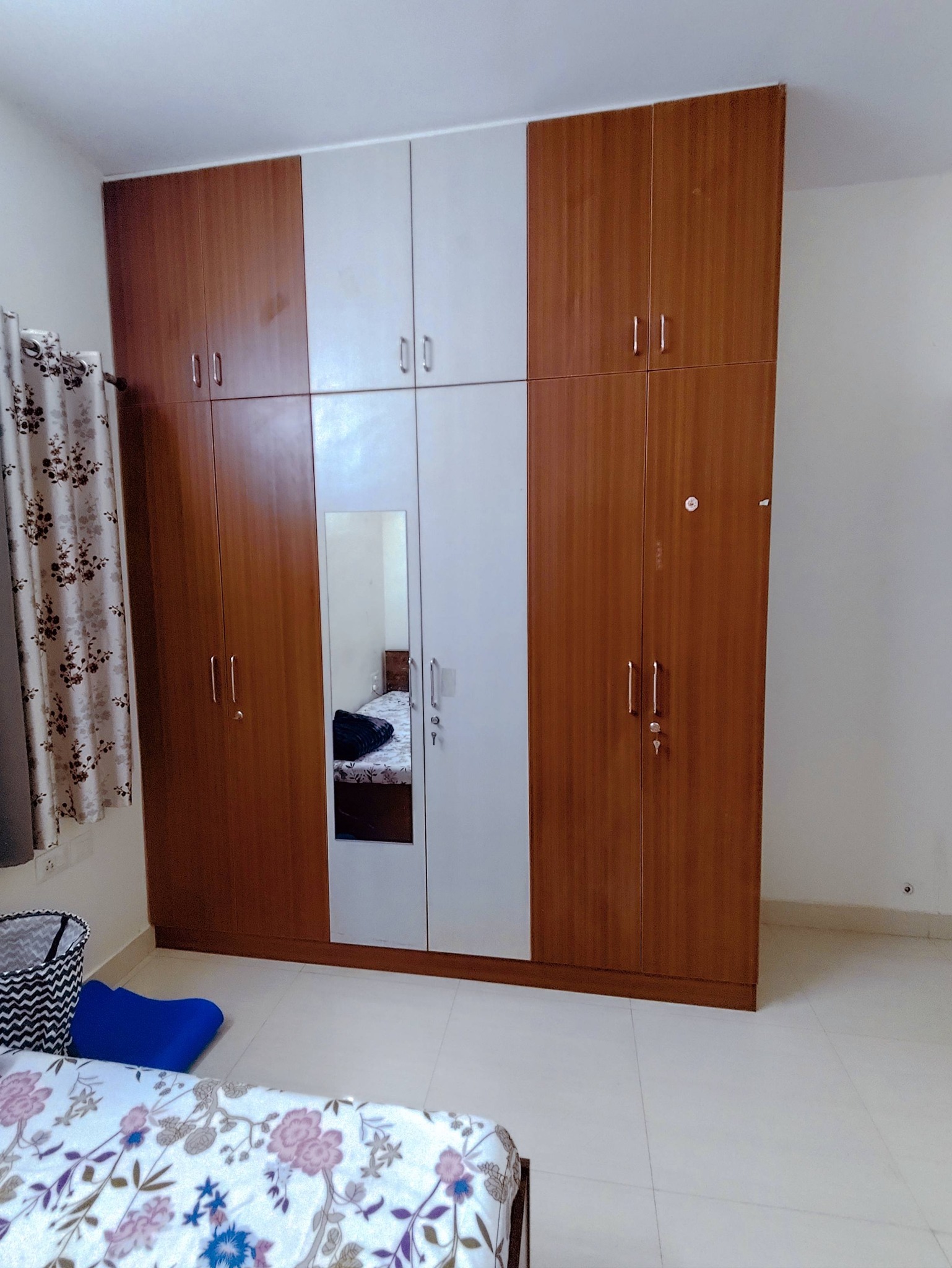 Room for rent in NCC URBAN ONE Narsinghi