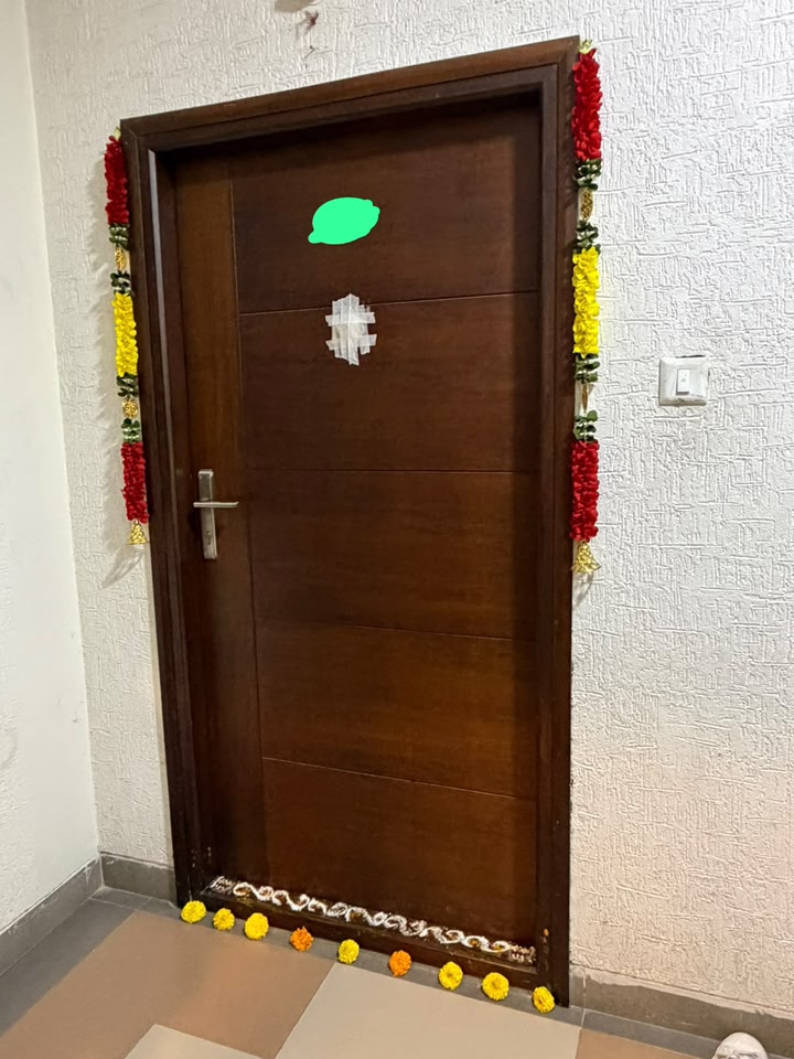 Room for rent in Muppa's Aaradhya Narsingi