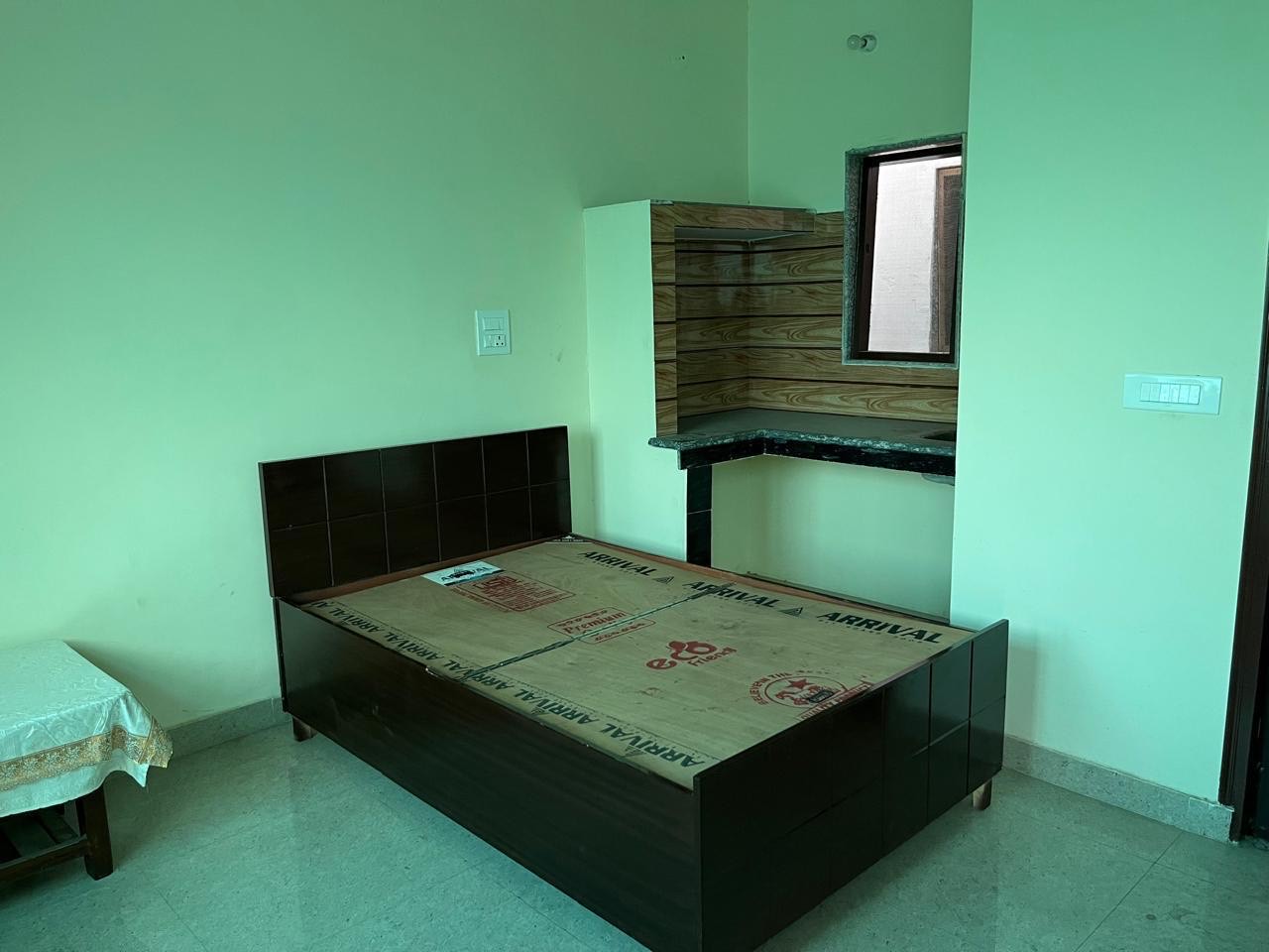 3 rooms for rent in Sector 9, Gurugram, Haryana, India