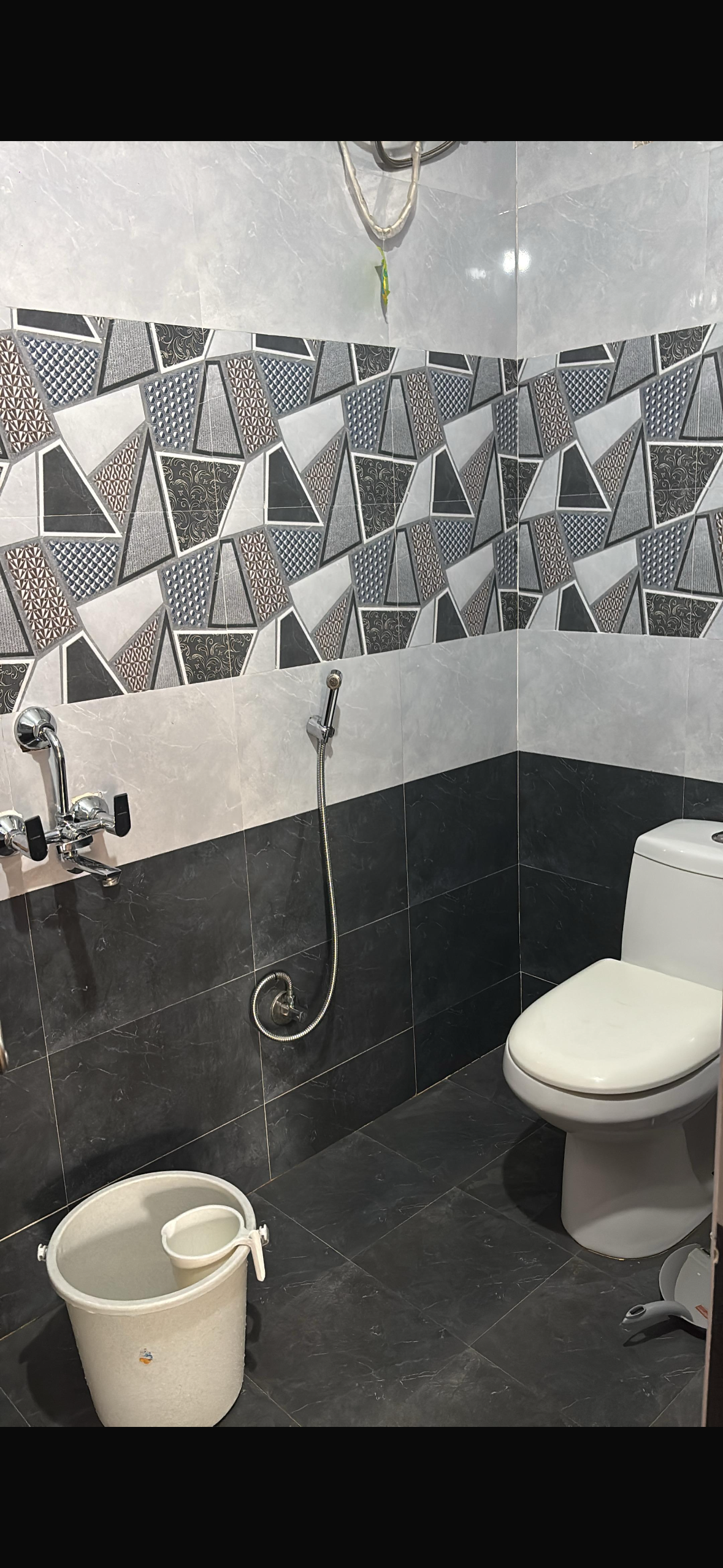 Private room for rent in Sree Sreenivasam Appt., Kondapur, Raghavendra Colony, Gachibowli, Hyderabad, Telangana, India
